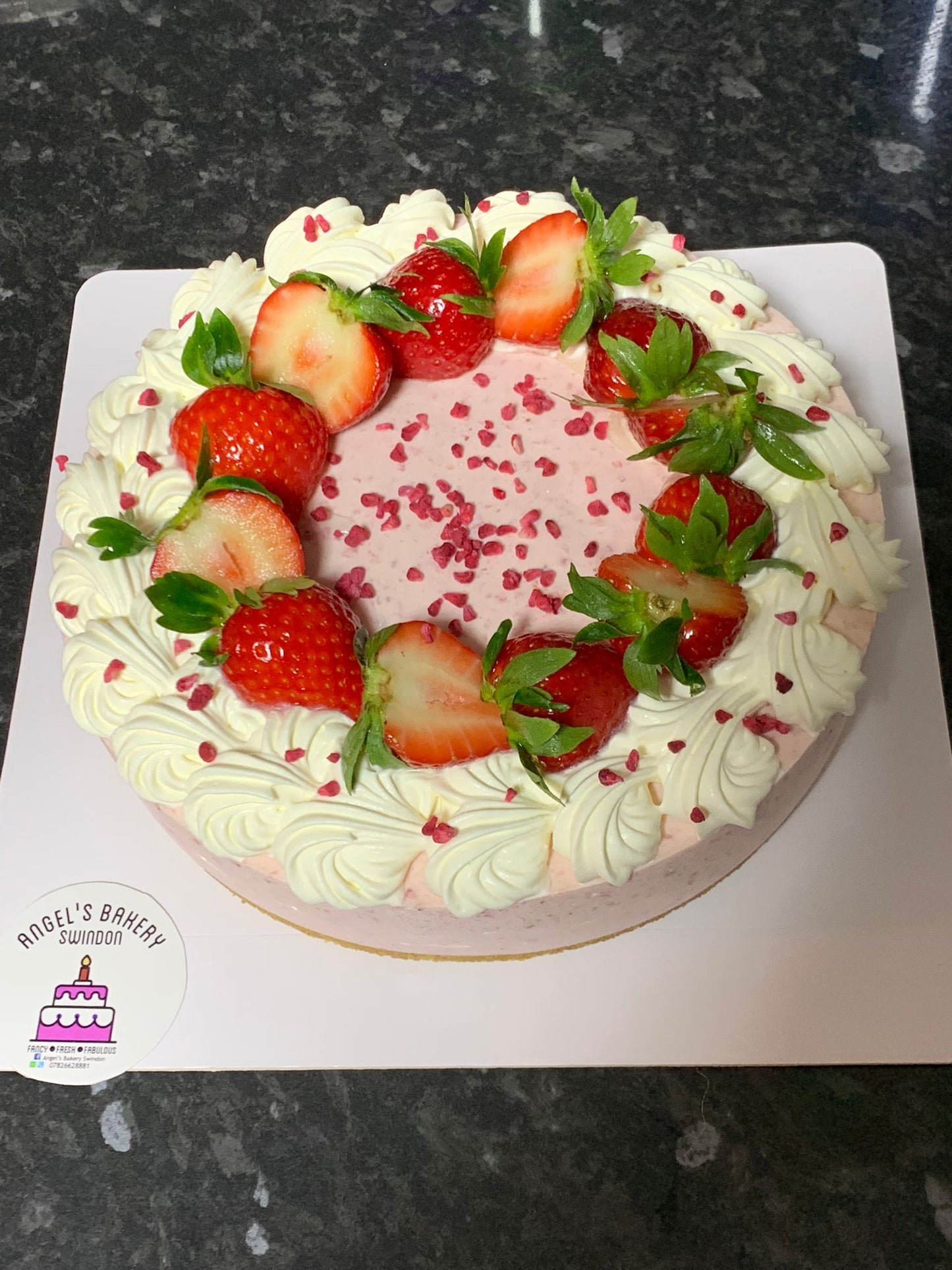 6" Strawberries Mousse Cake