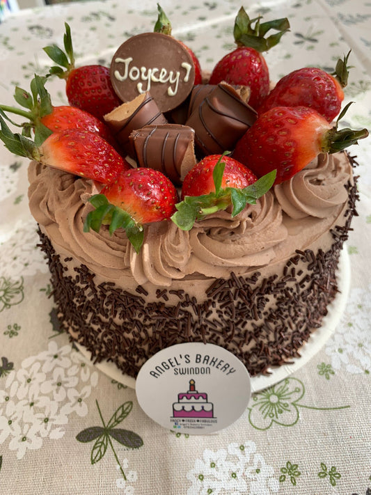 8" Black Forest with Strawberries