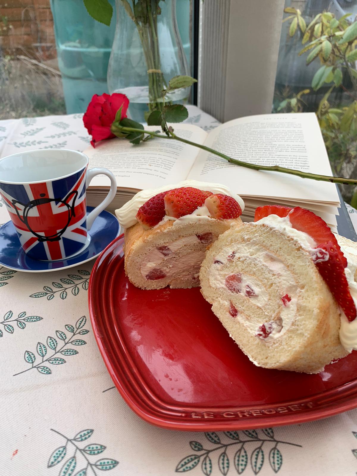 Fresh Strawberries Swiss Roll